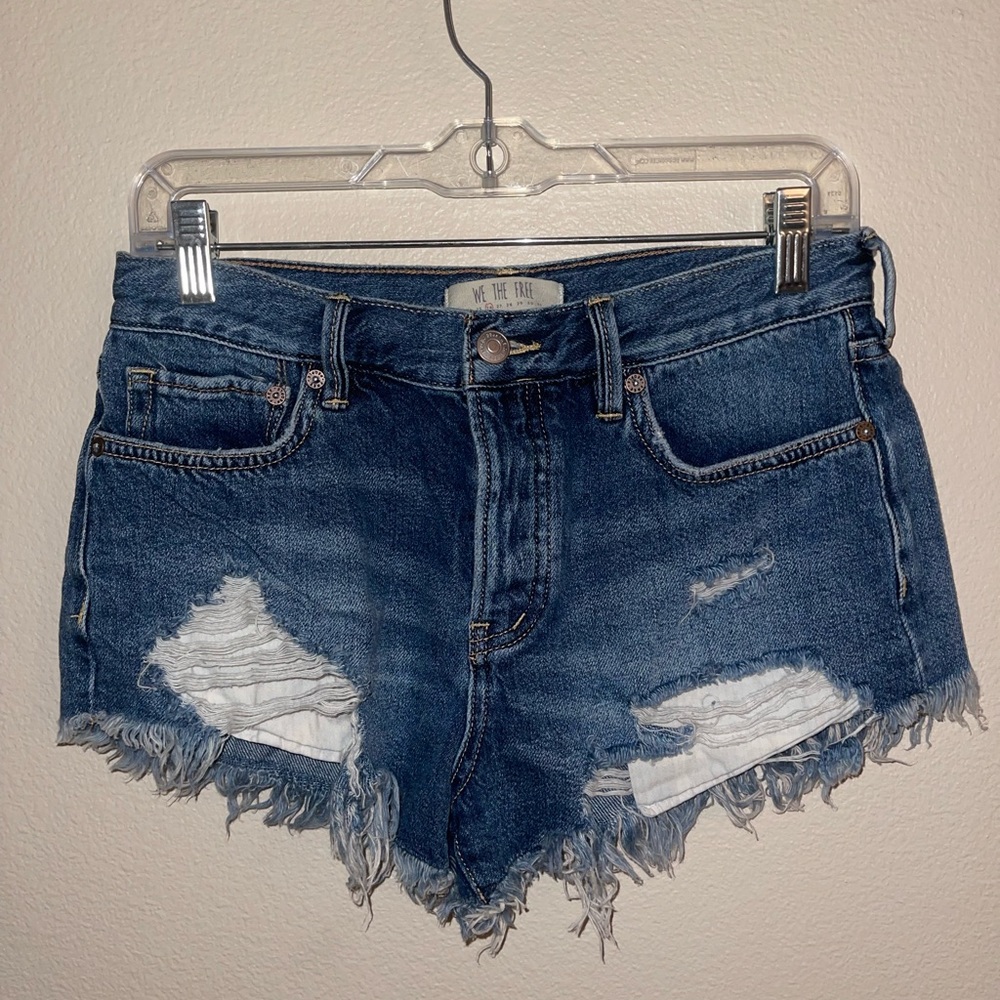 We‎ the Free Distressed Jean Shorts size 26